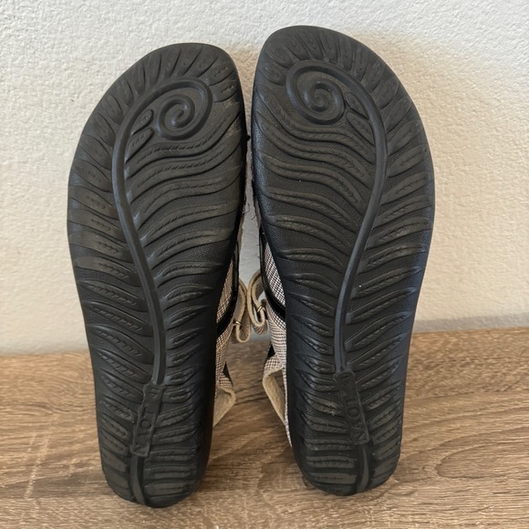 Naot Rongo Mary Jane Slingback Flats, Size 41 (10-10.5) - Picture 6 of 8